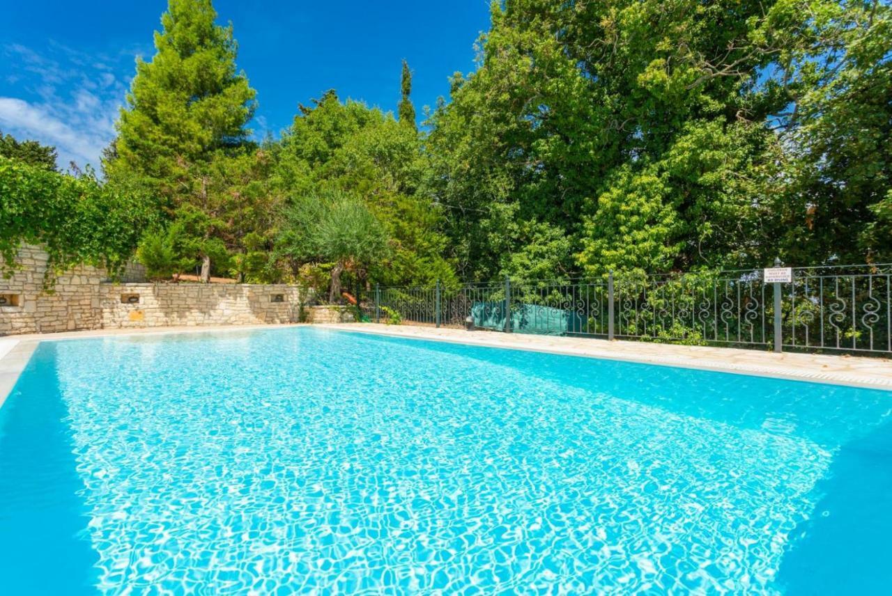 Villa Eleni Agnítsini Екстериор снимка